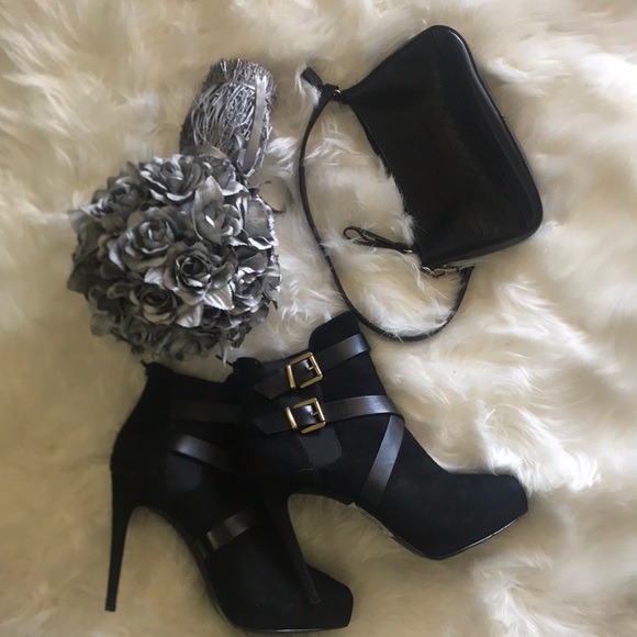 Charles by St Charles Blk-- 9 1/2 M ankle boots 🔥 - Picture 1 of 8